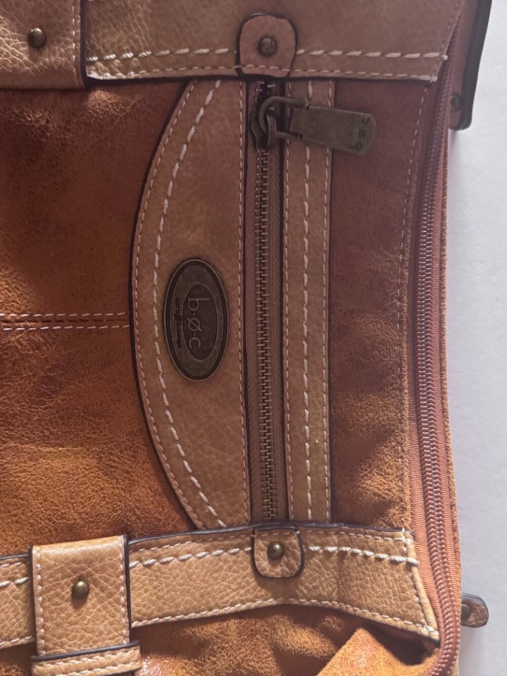 BOC Born Concept Brown Faux Leather Hobo Style Shoulder Bag Adjustable Straps - Picture 2 of 6